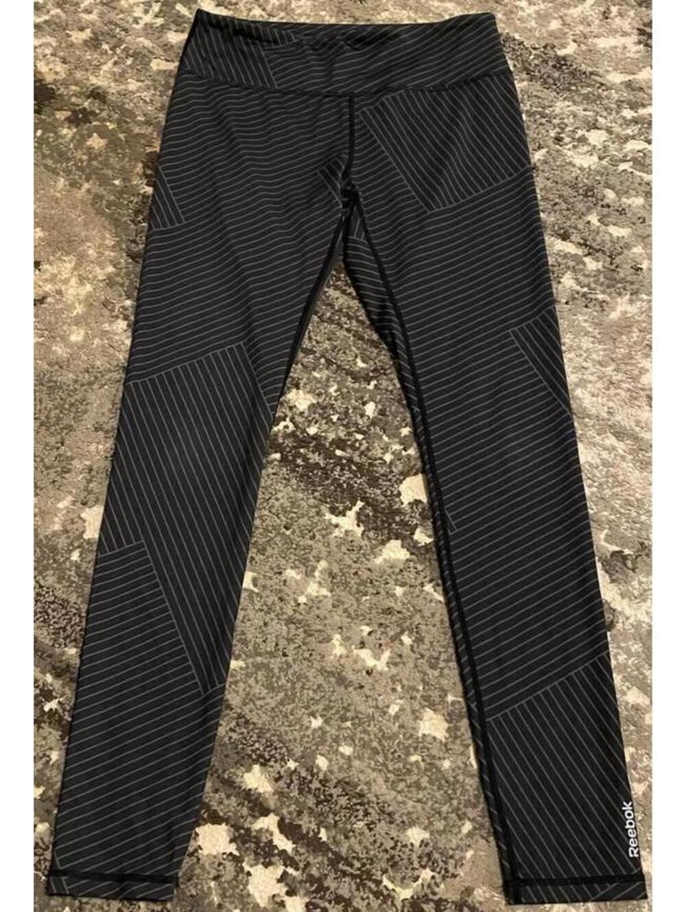 Reebok Classic Vector Women Leggings Size M Black White